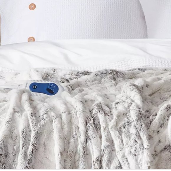 White/Black Oversize Ultra-Soft Heated Throw 50"W x 70"L Snow Leopard - Picture 1 of 4